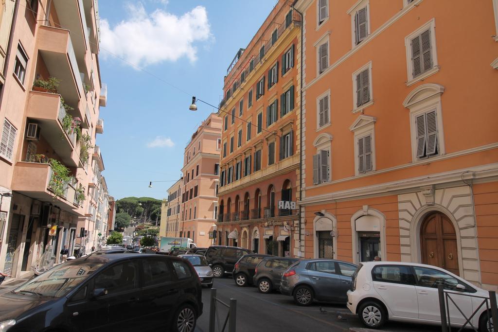 Colosseum Super Family Apartment Roma Exterior foto